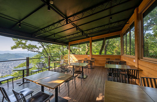 テラスコート329（カフェ） | ぎふ金華山ロープウェー